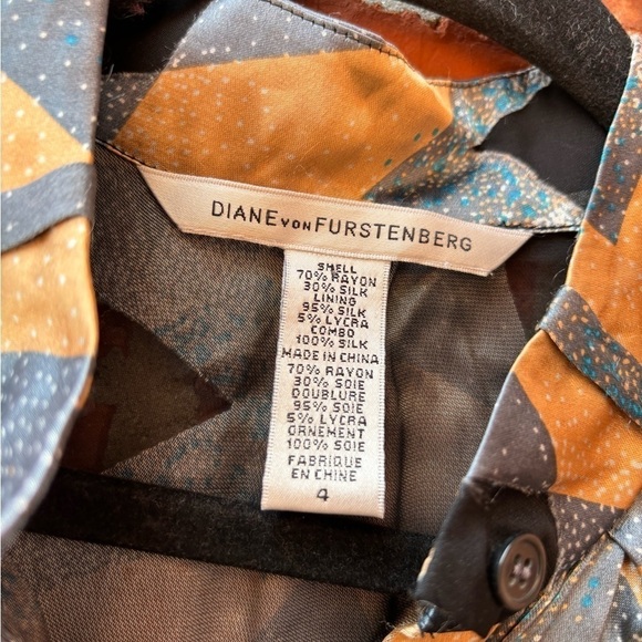 Diane Von Furstenberg Womens 4 Glassglow Silk Gold Black Geometric Blouse - Picture 6 of 10